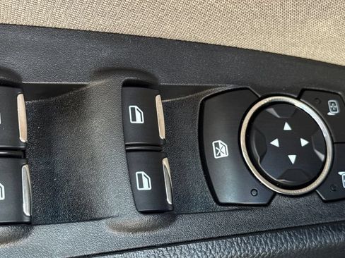 Used 2018 Ford Fusion S FWD image 32