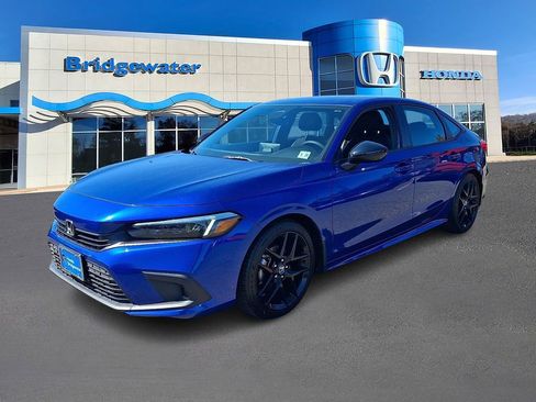 Used 2023 Honda Civic Sport image 3