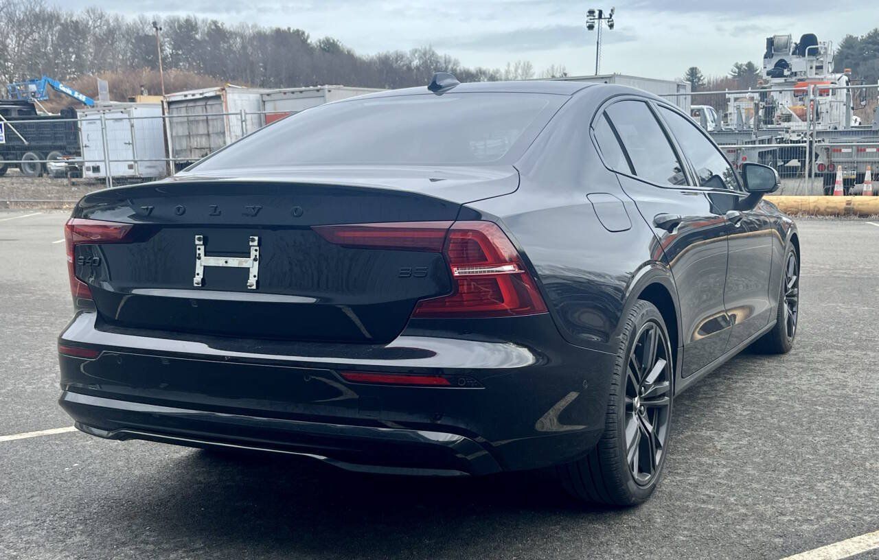 Used 2024 Volvo S60 B5 Plus FWD image 5