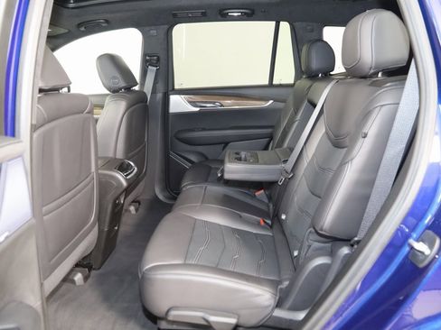 Used 2023 Cadillac XT6 Sport w/ Platinum Package image 51