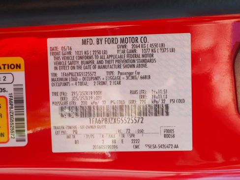 Used 2016 Ford Mustang Shelby GT350 w/ Technology Package image 28