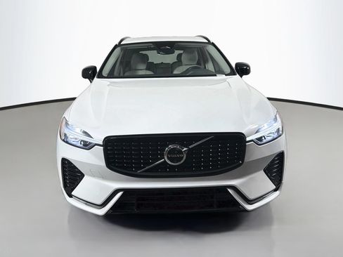 Certified 2024 Volvo XC60 B5 Plus w/ Protection Package Premier AWD/4WD image 2