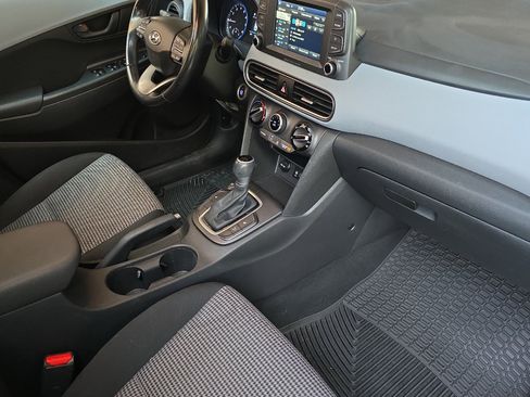 Used 2018 Hyundai Kona SEL w/ SEL Tech Package 02 image 18