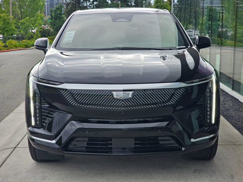 New 2026 Cadillac Optiq Luxury 2 AWD/4WD image 8