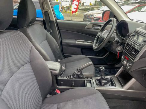 Used 2012 Subaru Forester 2.5X Premium image 34