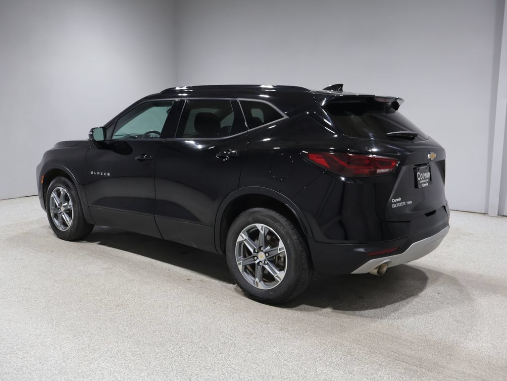 Used 2024 Chevrolet Blazer LT AWD/4WD image 4