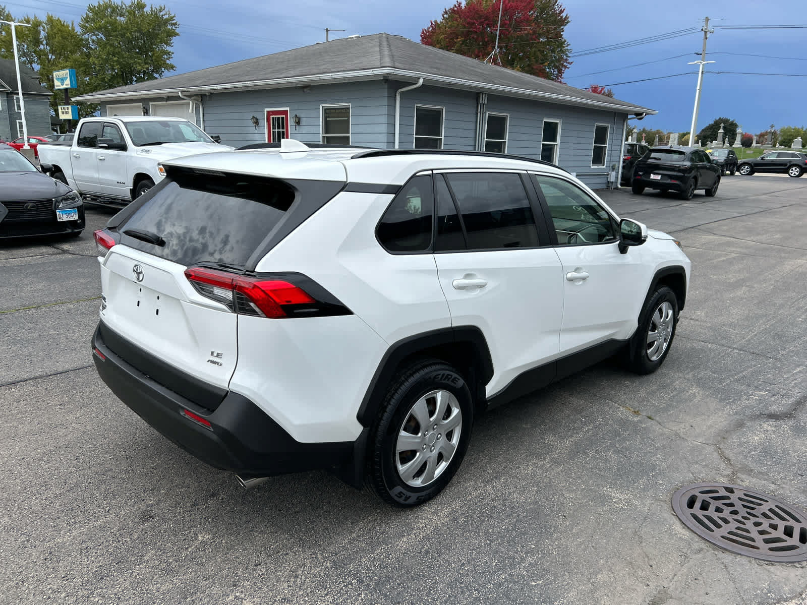 Used 2019 Toyota RAV4 LE w/ All Weather Liner Package AWD/4WD image 7