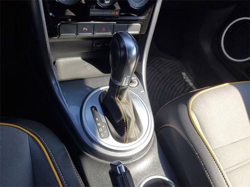 Used 2017 Volkswagen Beetle 1.8T Dune image 25