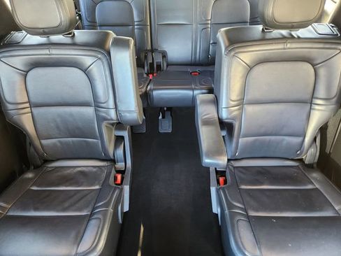 Certified 2023 Lincoln Navigator L Reserve image 16