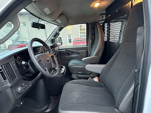 Used 2025 GMC Savana 2500 w/ Driver Convenience Package RWD image 22