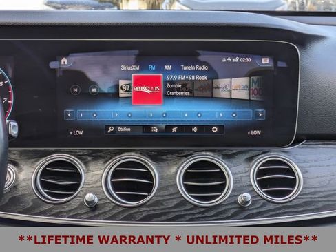 Used 2022 Mercedes-Benz E 350 Sedan image 18