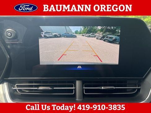 Used 2025 Chevrolet Trax LT FWD image 22
