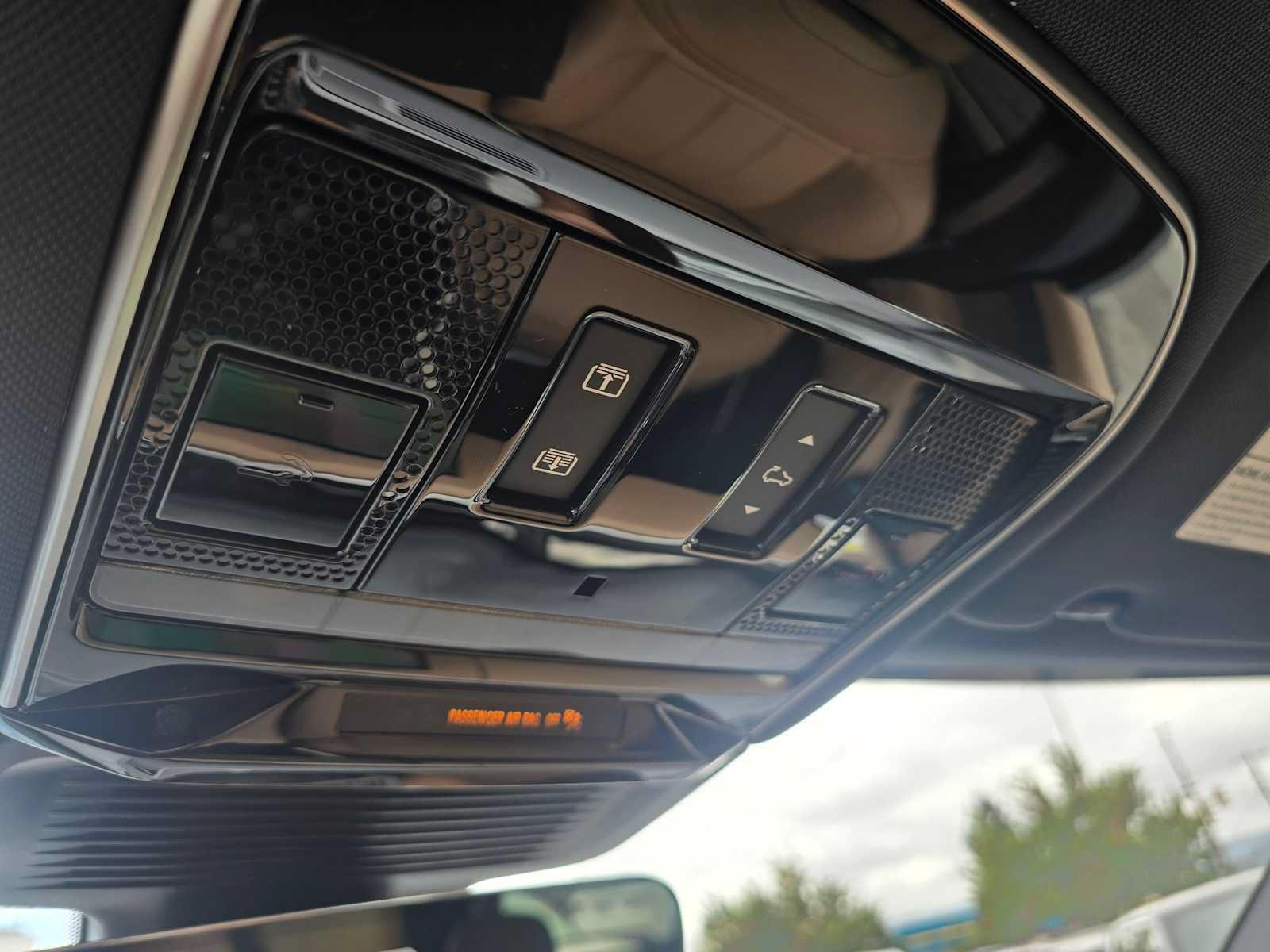 New 2027 Land Rover Range Rover Sport SE AWD/4WD image 35