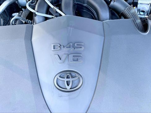 Used 2019 Toyota Avalon Limited FWD image 31