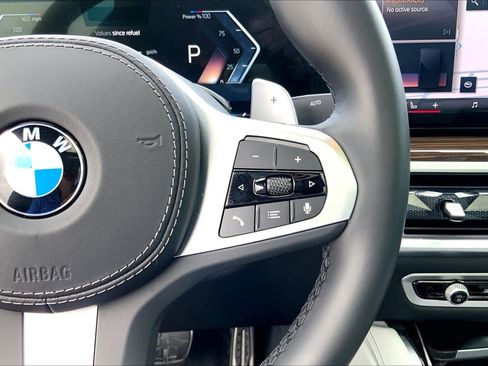 Certified 2024 BMW X6 xDrive40i w/ Premium Package image 22