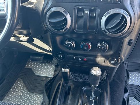 Used 2012 Jeep Wrangler Sport image 12