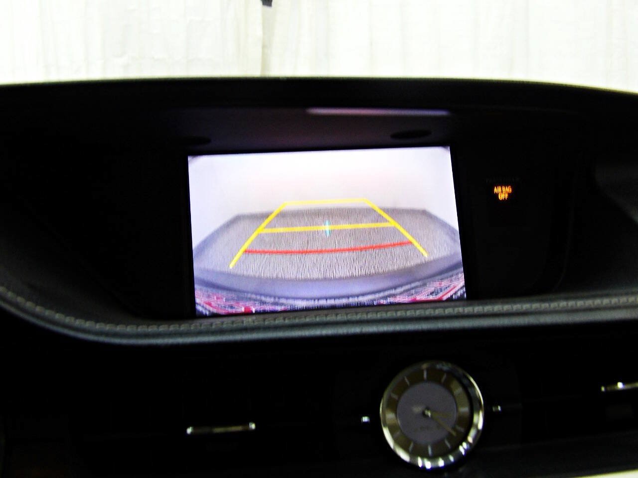 Used 2015 Lexus ES 350 w/ Premium Package FWD image 16