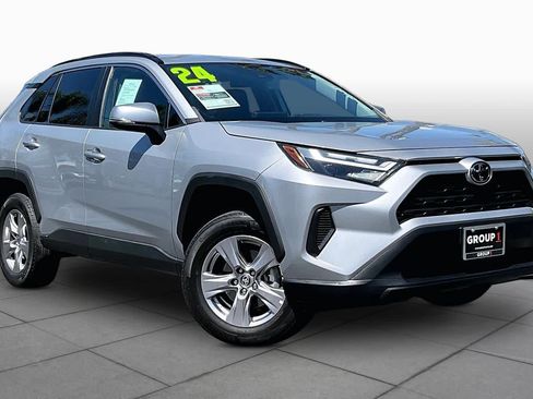 Used 2024 Toyota RAV4 XLE FWD image 2