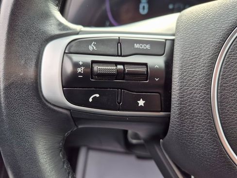 Used 2025 Kia Sportage EX image 22