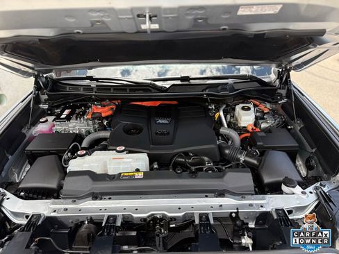 Used 2024 Toyota Sequoia Limited w/ TRD Off-Road Package AWD/4WD image 31
