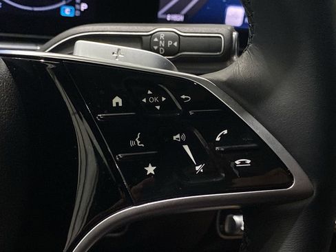 Certified 2024 Mercedes-Benz GLE 350 4MATIC image 12