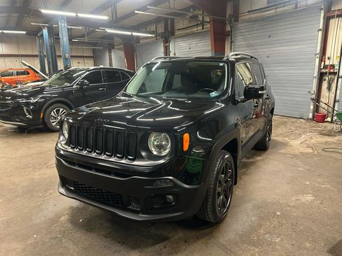 Used 2017 Jeep Renegade Altitude image 1