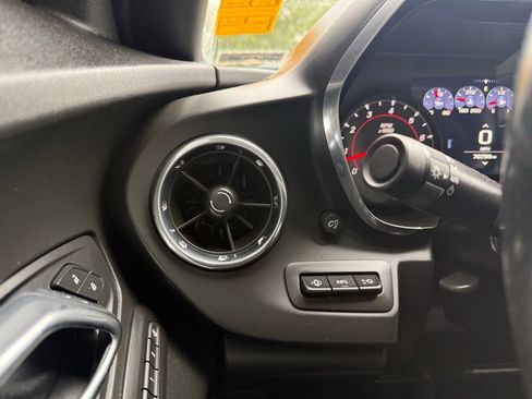 Used 2019 Chevrolet Camaro SS image 16