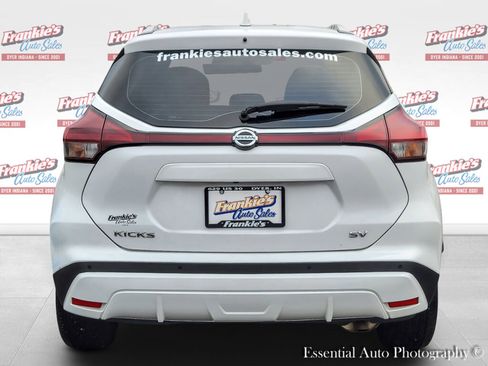 Used 2021 Nissan Kicks SV image 5