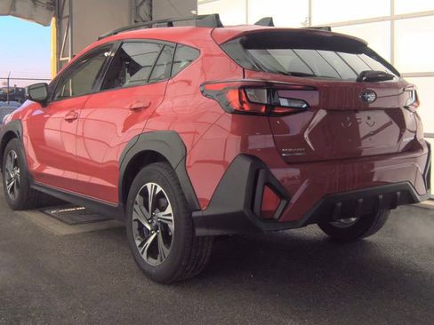Used 2025 Subaru Crosstrek 2.0i Premium image 3