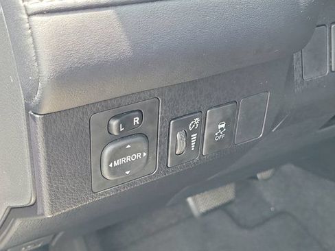 Used 2015 Toyota RAV4 XLE FWD image 18