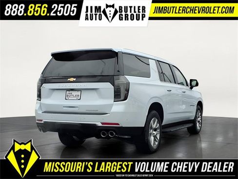 New 2026 Chevrolet Suburban Premier image 4