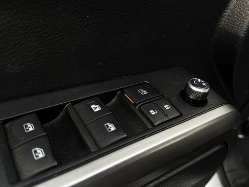 Used 2018 Toyota Tacoma SR5 image 14