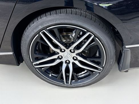 Used 2022 Honda Accord Touring image 38