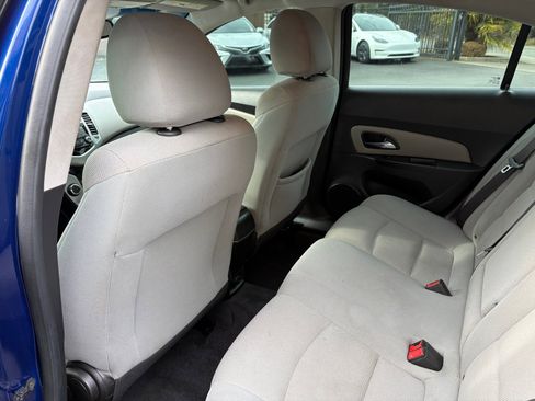 Used 2012 Chevrolet Cruze LT image 15