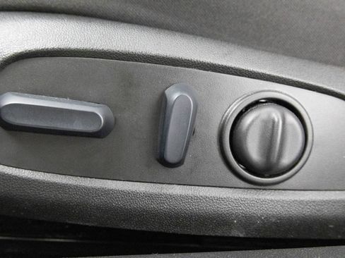 Used 2025 Chevrolet Malibu LT FWD image 7