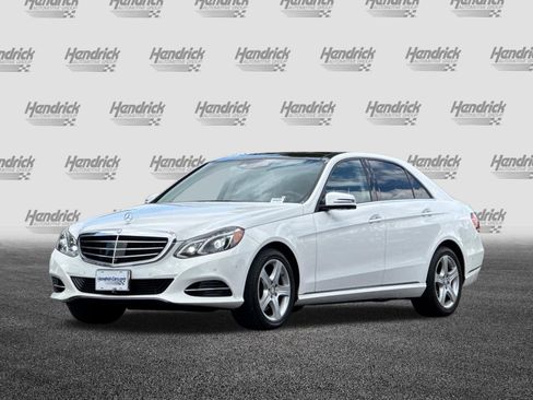 Used 2014 Mercedes-Benz E 350 4MATIC Sedan image 9