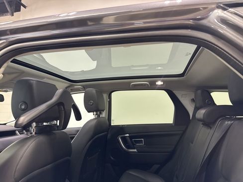 Used 2019 Land Rover Discovery Sport HSE AWD/4WD image 37