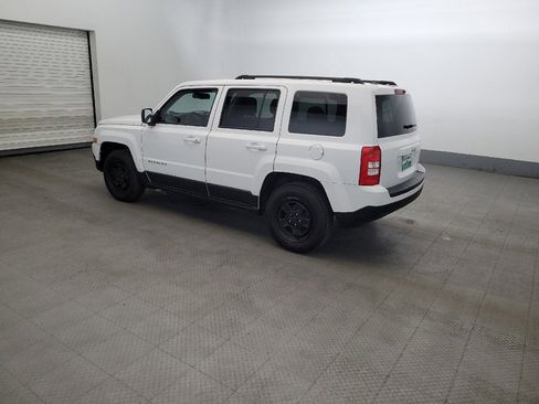 Used 2016 Jeep Patriot Sport w/ Power Value Group FWD image 3