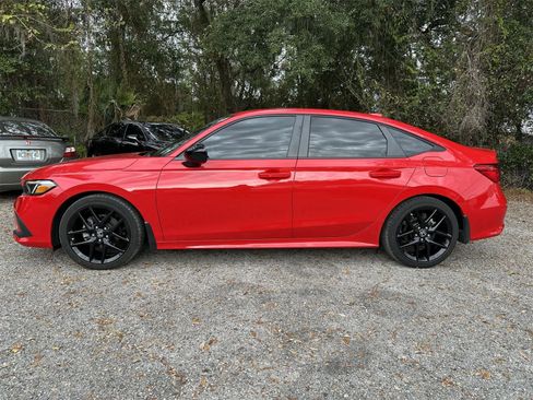 Used 2022 Honda Civic Sport image 3
