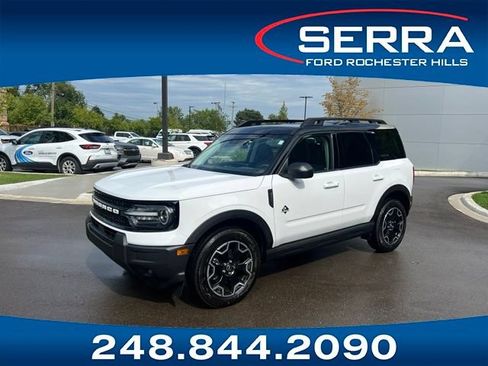 Used 2025 Ford Bronco Sport Outer Banks AWD/4WD image 1