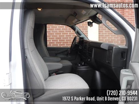 Used 2019 Chevrolet Express 2500 LT w/ LT Preferred Equipment Group image 9