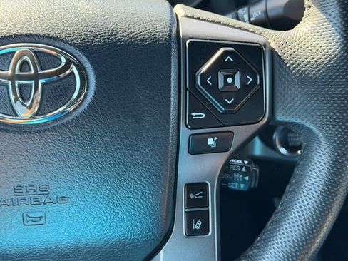 Used 2020 Toyota Tacoma TRD Sport w/ Technology Package AWD/4WD image 16