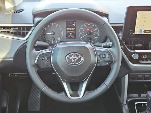 Used 2024 Toyota Corolla Cross LE w/ Moonroof Package FWD image 21