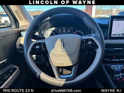 Certified 2022 Lincoln Corsair AWD w/ Equipment Group 101A image 25