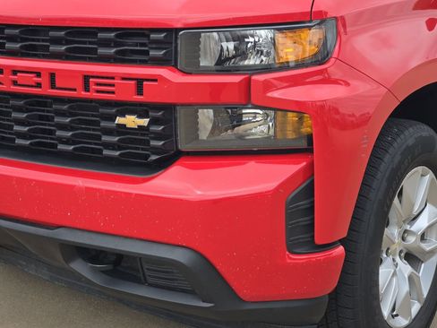 Used 2020 Chevrolet Silverado 1500 Custom w/ Custom Convenience Package RWD image 28