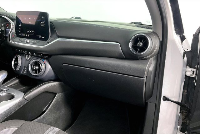 Used 2023 Chevrolet Blazer LT FWD image 17