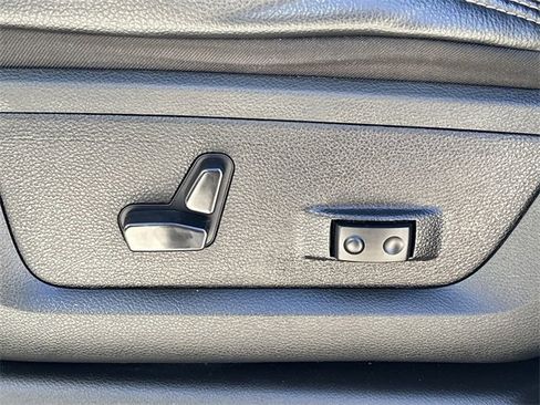 Used 2024 RAM 2500 Laramie image 18