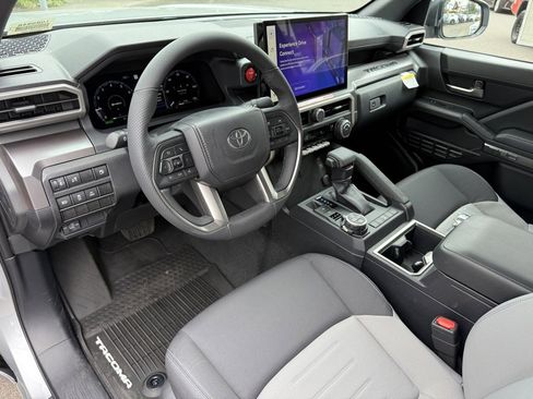 New 2025 Toyota Tacoma TRD Off-Road image 15