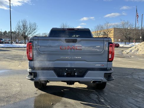 Used 2024 GMC Sierra 1500 AT4 w/ AT4 Premium Package image 9