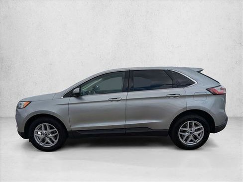 Used 2022 Ford Edge SEL image 9